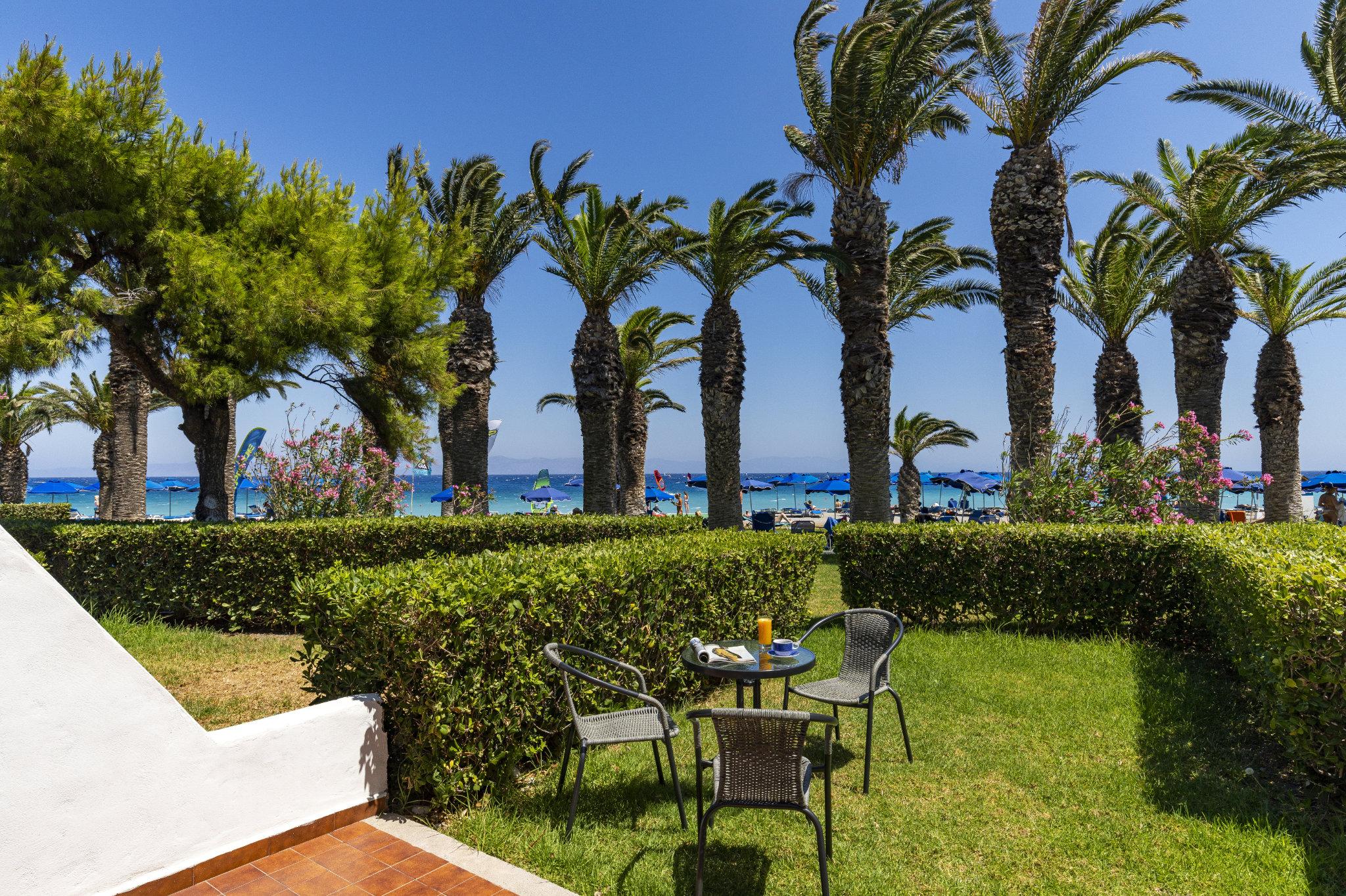Blue Horizon Hotel Ialysos  Bagian luar foto