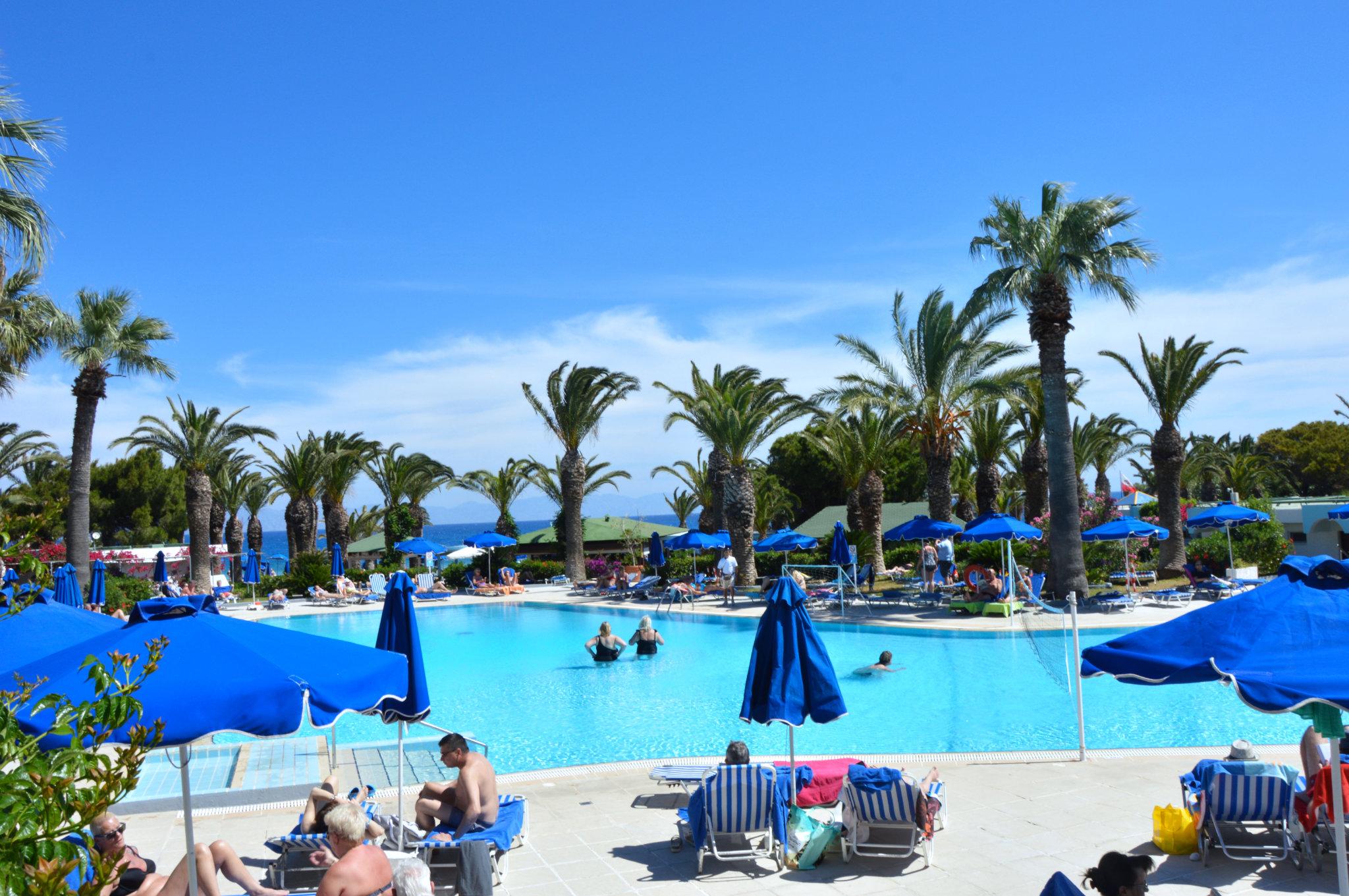 Blue Horizon Hotel Ialysos  Bagian luar foto